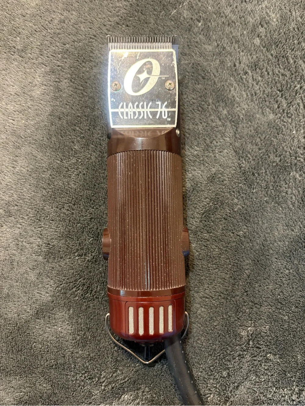 Vintage Oster Classic 76 Heavy Duty Hair Clipper w/ 000 Blade & 4 Guide Combs